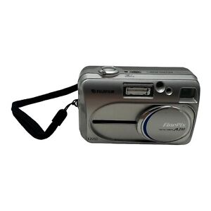 Fujifilm FinePix A Series A210 3.2MP Digital Camera - Silver - Tested & Working