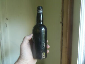 C W&CO EMB 1870 PRIVY DUG BLACKGLASS 3 PC MOLD ALE BOTTLE CRUDE WHITTLED
