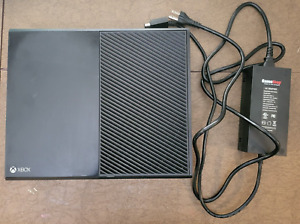 Microsoft Xbox One 500GB Home Console - Black (Model 1540)-USED