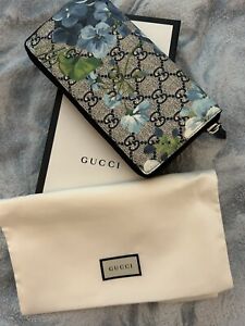 Gucci Blue Blooms GG Supreme Large zip around Wallet - Authentic