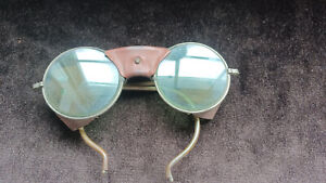 Vintage Dark Glasses Steampunk Goggles with Leather Shields