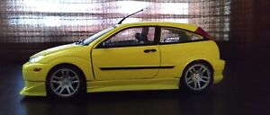 Motor Max 2002 Ford Focus ZX-3 Tuner Yellow 1/18 Scale Diecast Model Car B63