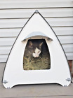 Palram Mona Outdoor Cat House Weatherproof for Winter, Large Outside Cat  House