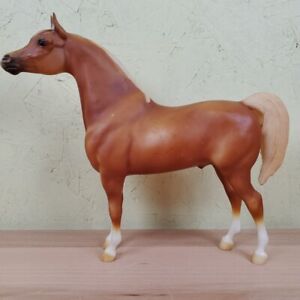 Breyer Horse #933 Sundown Flaxen Chestnut Proud Arabian Stallion Retired