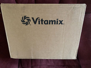 New ListingVitamix 5200 Variable Speed Blender - Black Box unopened