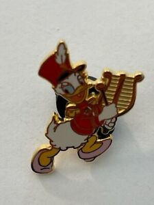 DLR Marching Band Daisy Playing Bell Lyre Disney Pin (C1)