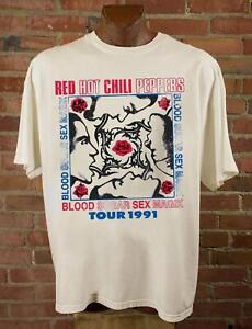 Red Hot Chili Peppers 90 s Vintage Style Unisex T-Shirt  Red Hot Chili Peppers R