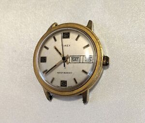 Vintage Timex Men's Day/Date Mechanical Wind-Up Watch Water Resistant Needs TLC