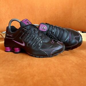 Vintage Y2K Women's NIKE SHOX NZ Sneakers Running Shoes 8 Black Pink  314561-006