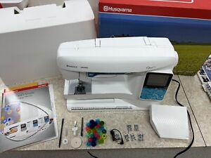 Husqvarna Viking Opal 670 Sewing Machine - Great Condition