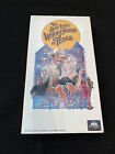 The Best Little Whorehouse in Texas, VHS 1991 Dolly Parton Burt Reynolds