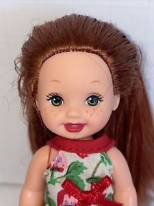 1999 Barbie Kelly Doll Toddler FRECKLES Red Hair green eyes floral dress