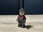 LEGO Nightwing Minifigure sh085 Red Eye Holes and Chest Symbol Set 76011