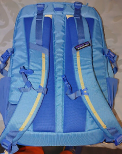 Patagonia 30l backpack NWT multi color refugio anacapa blue