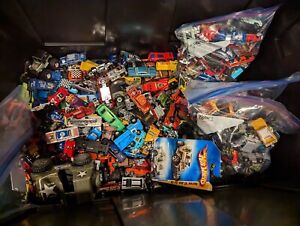 Diecast Cars Trucks Vehicles  Hot Wheels 1 Pound UNSEARCHED