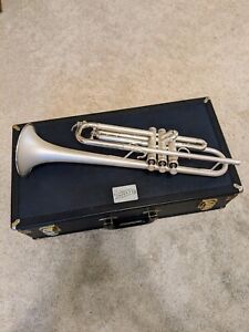Blessing BTR-1580r Trumpet w/ Satin Silver Finish, Case and Mouthpieces Included