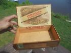 VINTAGE - A.S. CIGAR CO. TAMPA - WOOD BOX - NICE GRAPHICS OLD