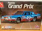 AMT Richard Petty Pontiac Grand Prix big 1/16 scale model kit new