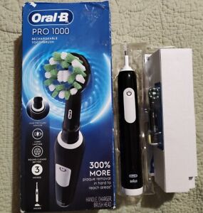 New ListingOral-B Pro 1000 Electric Rechargeable Toothbrush BLACK - New/Open Box