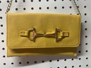 New Mudpie Clutch With Detachable Strap