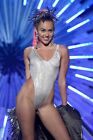 Miley Cyrus Sexy Slim Body  8x10 PHOTO PRINT