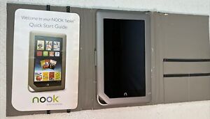 Barnes & Noble Nook 3 BNRV 520 Tablet 8GB, Wi-Fi, 7in Gray With Cover Bundle