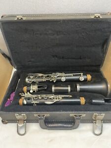 New ListingArmstrong 4001  Clarinet with case & H-COUF Mouth Piece