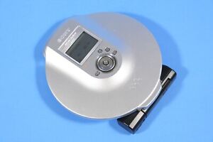 Sony D-NE900 Silver ATRAC Discman CD Player WALKMAN with External Battery Case