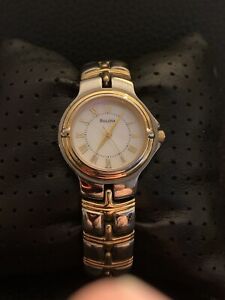 Vintage Women’s Bulova Two Tone Stainless Dress Watch Gold Silver Great Cond