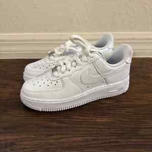 Nike Air Force 1 07 Triple White Womens Sneakers Size 6.5 DD8959-100