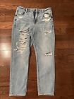 Womens American Eagle Mom Jeans Distressed destroyed Light Wash Denim size 10
