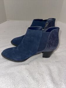 Vionic Anne Suede Snake Navy Blue  Ankle Boots Size 8.5