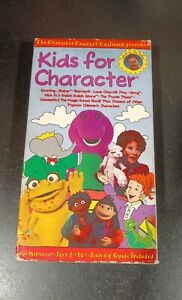 😃Kids for Character VHS📼 pre-tested and plays great universal studios Florida