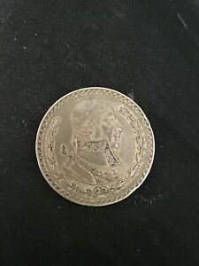 Large Brilliant  Morelos Un Peso Silver Coin Mexico 1957