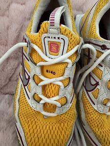 Nike Shox 2:40 Women White Yellow Magenta Running Shoe Size 8 Pre Owned