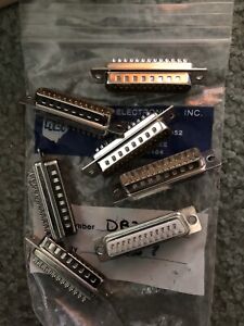 Lot Of 7 electronic pieces new