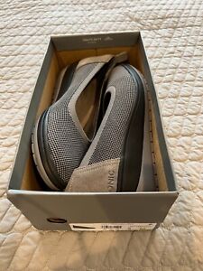 Vionic Jacey Knit Comfort Shoes, Size 8M, Charcoal, EUC with box