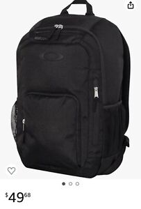 Oakley Enduro Backpack 2.0 - Black Crestible $75 retail.