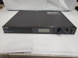 SHURE UR4S WIRELESS RECEIVER L3 638-698 MHZ AUDIO REFERENCE (RECEIVER ONLY)