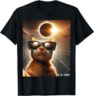 Cat Taking A Selfie With Solar 2024 Eclipse Cute Gift Unisex T-Shirt