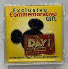 Disney World Exclusive Commemorative Gift 2003 Day 1 Visa Card Trading Pin 18943
