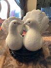 LLADRO 2 Kissing Doves Porcelain Figurine 1169 WITH STAND (EXCELLENT CONDITION)