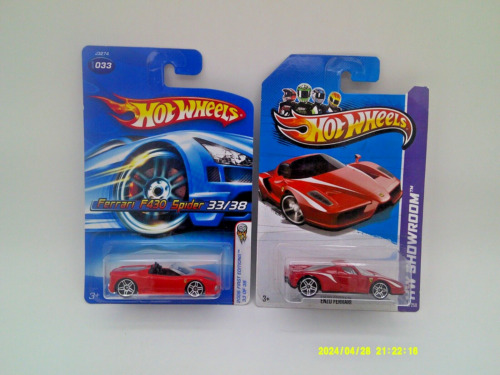 2 Hot Wheels - 2006 Ferrari F430 Spider & 2013 SHOWROOM ENZO Ferrari