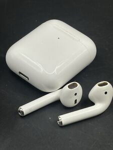 Apple AirPods 1st Generation In-Ear Headsets with Charging Case - White