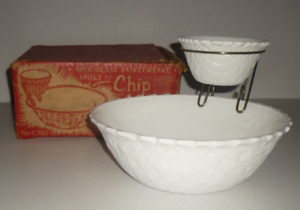 Vintage INDIANA GLASS Milk Glass Basket Weave 3 Pc. Chip-N-Dip Bowl Set with Box