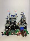 Lego Set 6090 Royal Knights Castle 99% Complete WITH INSTRUCTIONS AND BOX