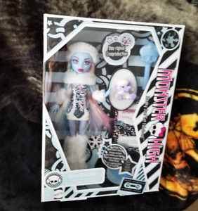Mattel 2024 Monster High Creeproduction Abbey Bominable