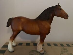 BREYER MOLDING CO USA Vintage CLYDESDALE Mare Horse, Chestnut Brown