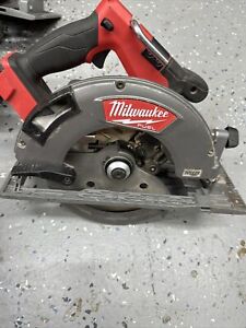 Milwaukee 2732-20 M18 FUEL 7-1/4 in Fuel brushless Circular Saw