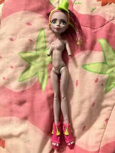 Monster High Monster Exchange Marisol Coxi Doll 2014 nude For Ooak Parts